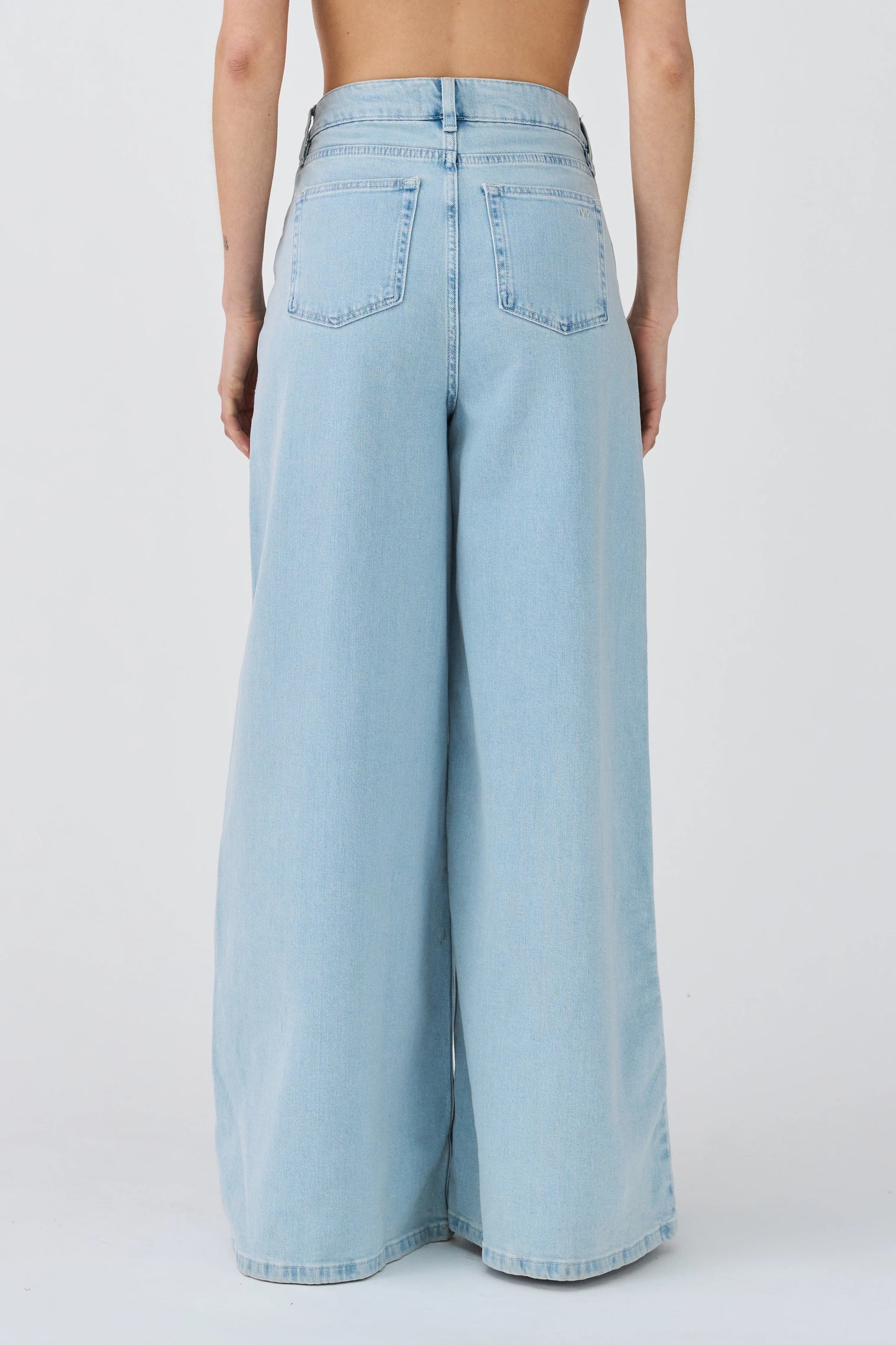 Tyla Oversize Jeans Wash Cannes