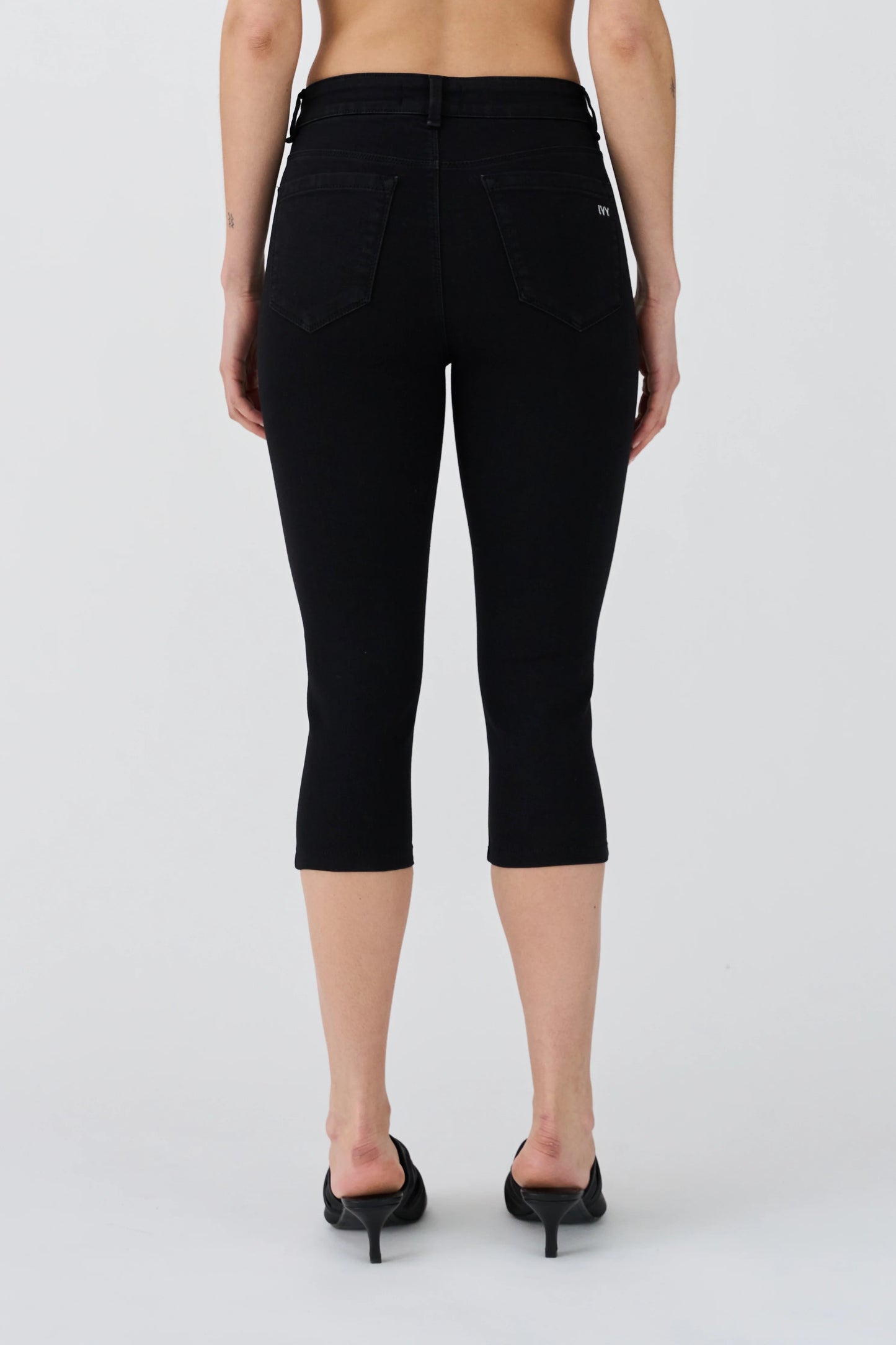 Alexa Capri Jeans Wash Cool Excellent Black