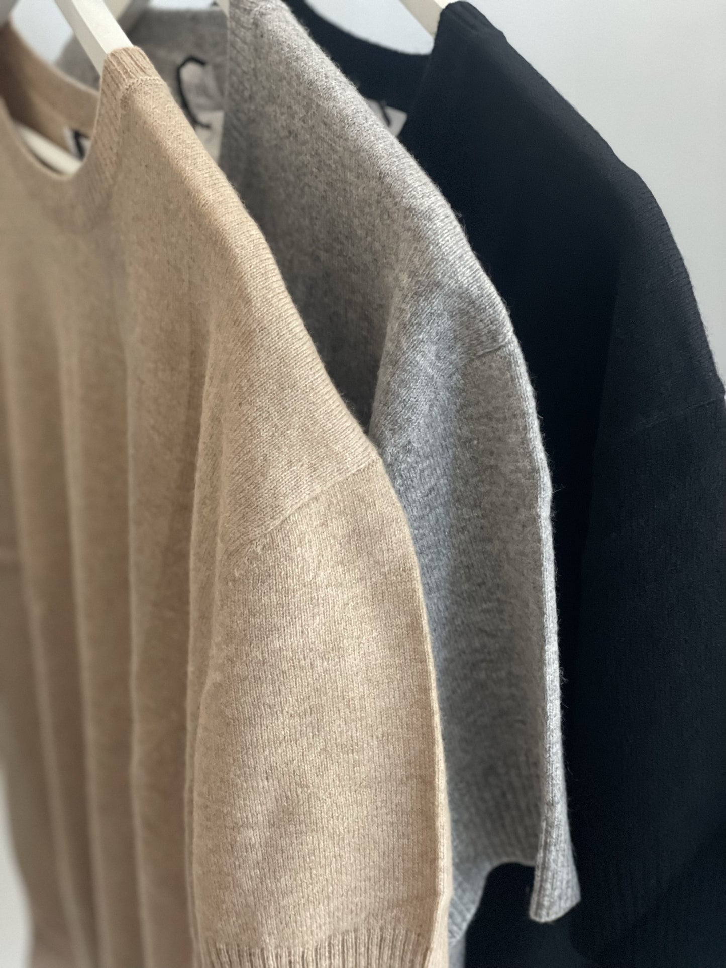 Molly O neck T-shirt