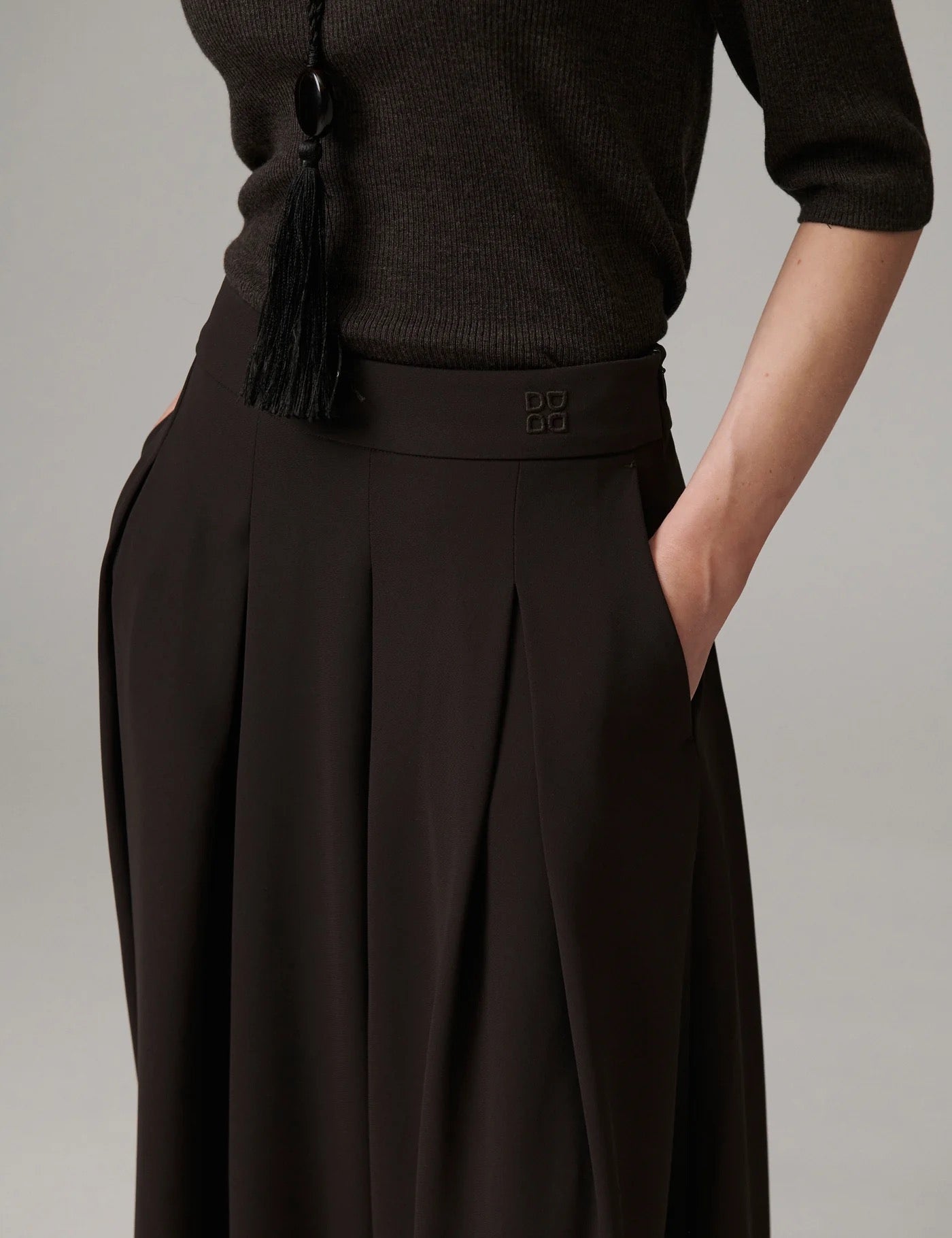 Chai Classic Gabardine Kjol