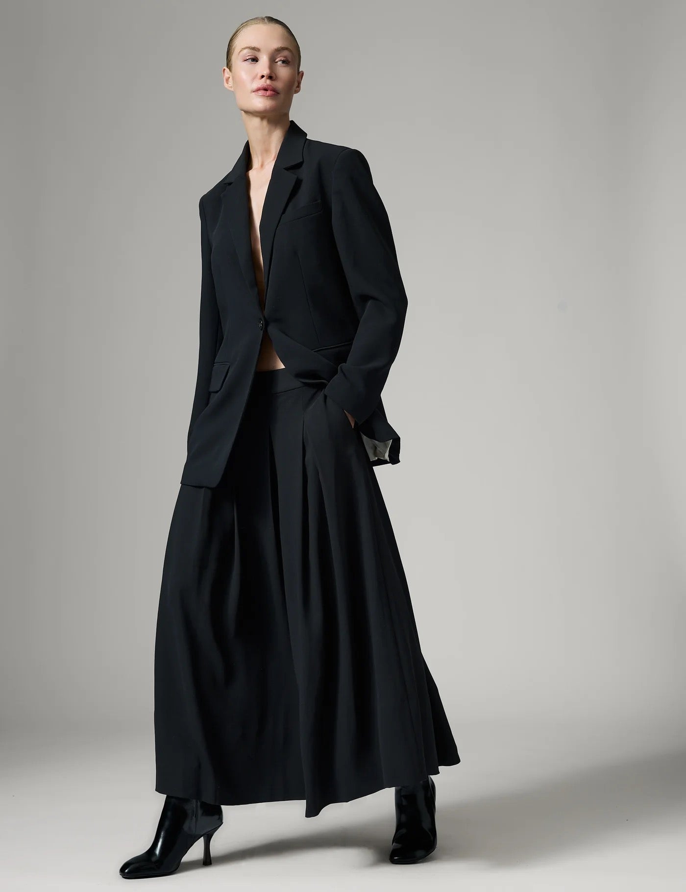 Chai Classic Gabardine Kjol
