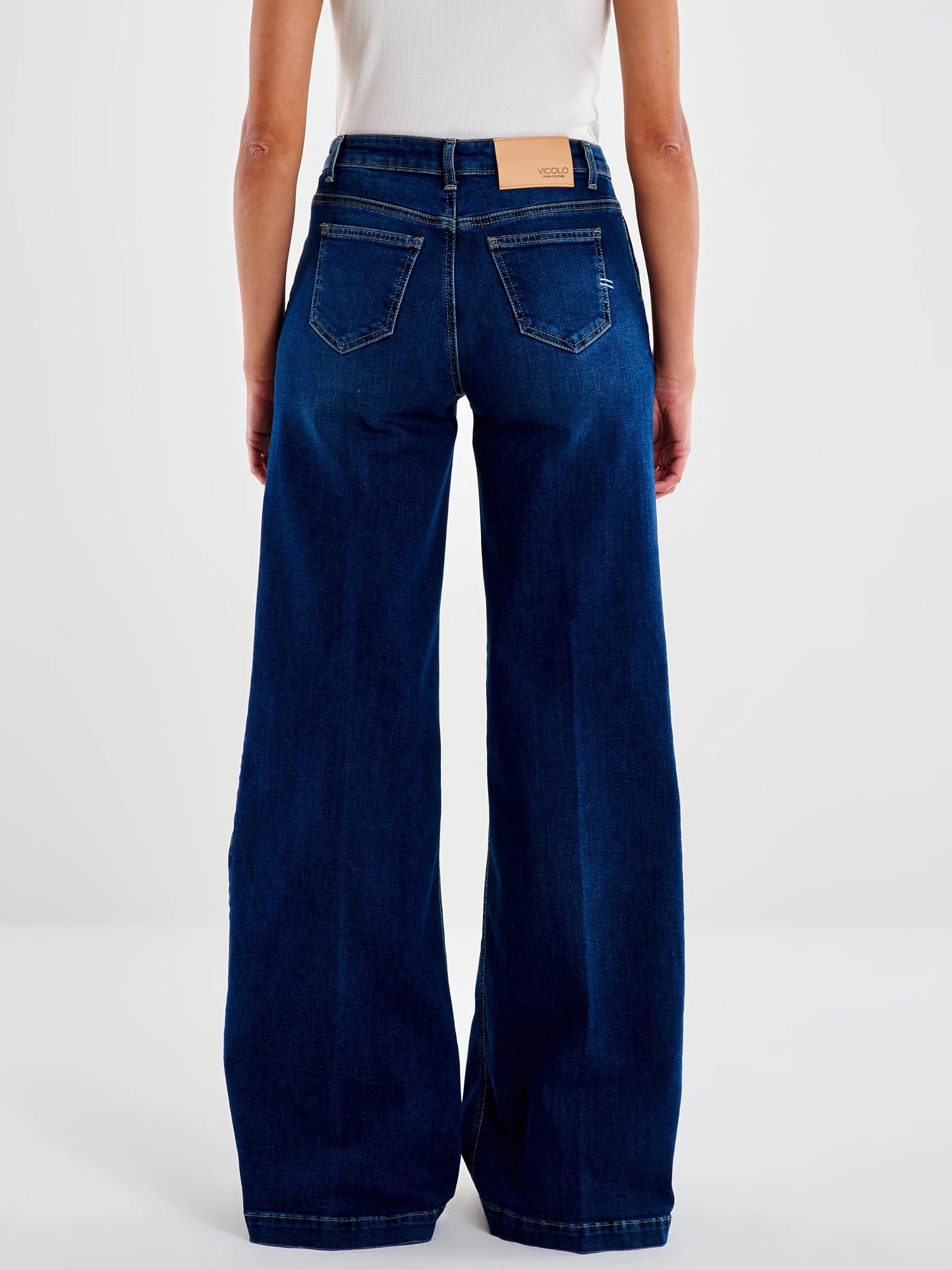 Elena Jeans