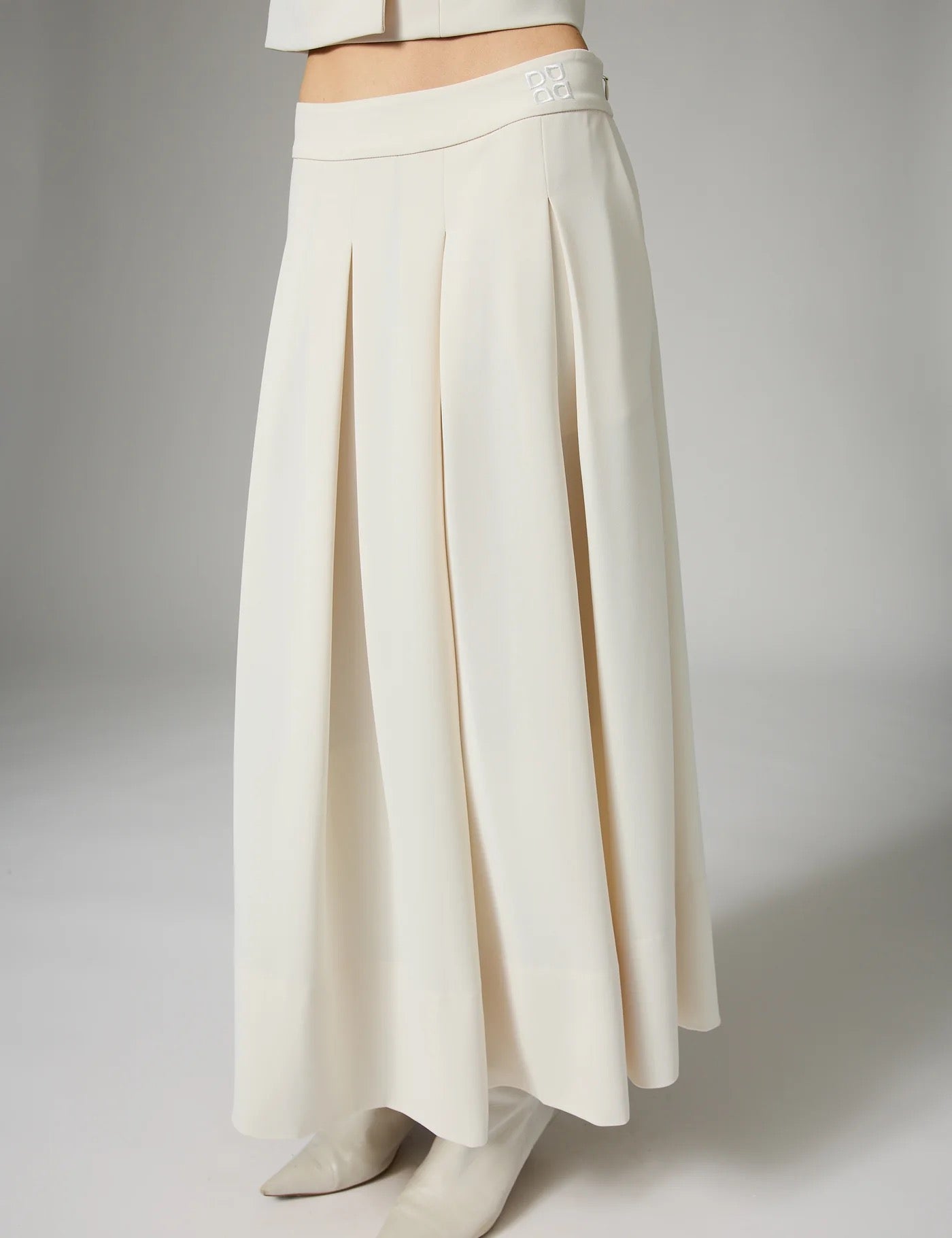Chai Classic Gabardine Kjol