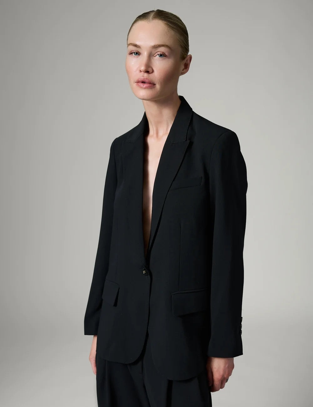 Hector Blazer